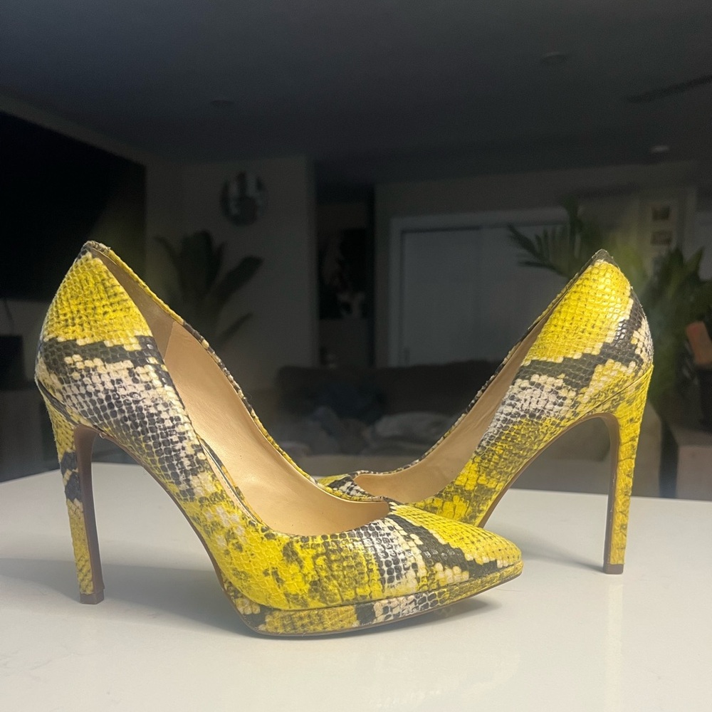 STUNNING JESSICA SIMPSON HEELS